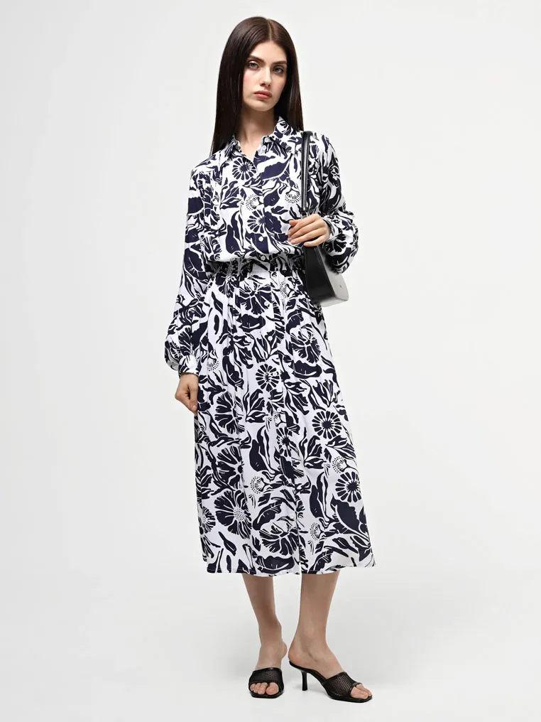 Dress with a print