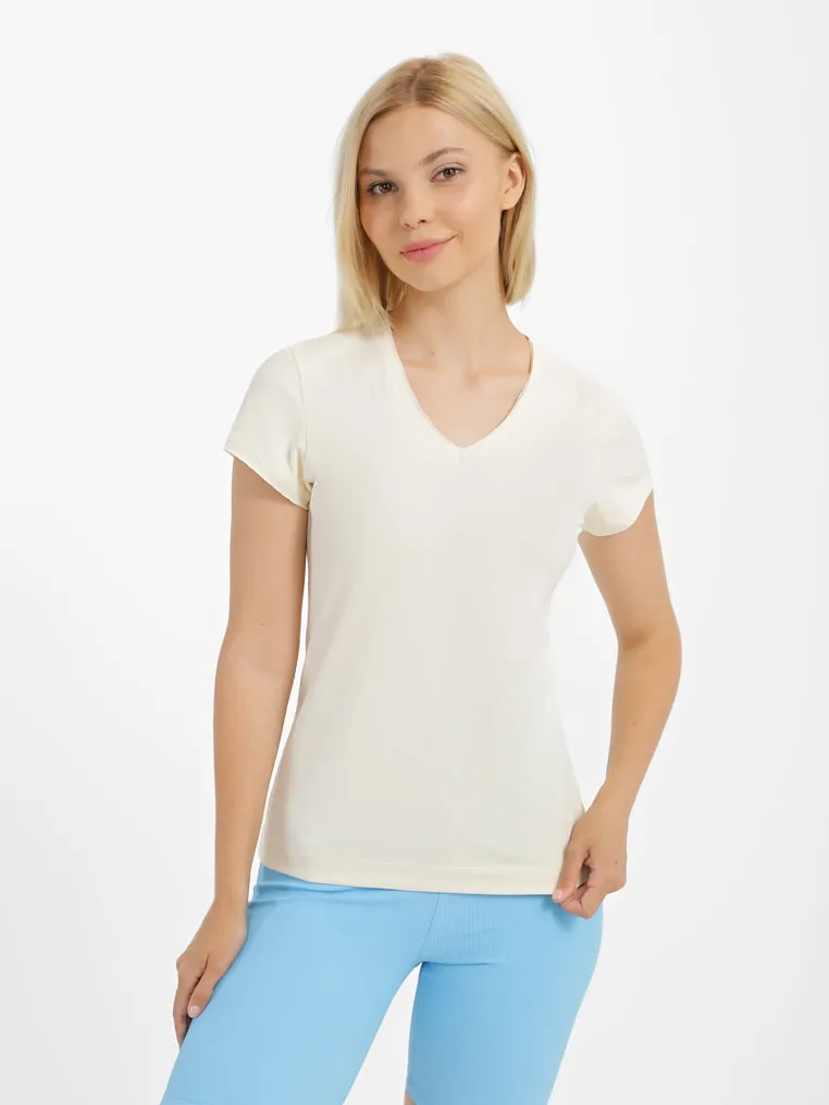 T-shirt with untreated edges