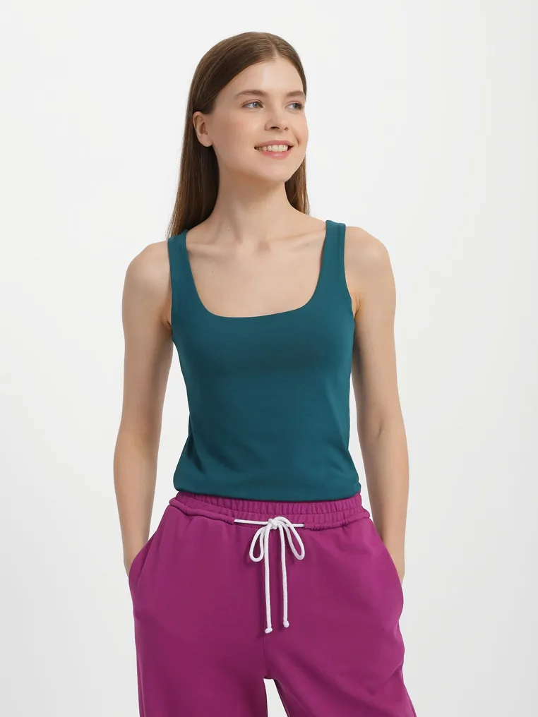 Майка на широких бретелях